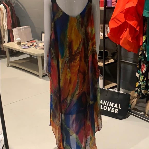 Maxi - Picture 5 of 9